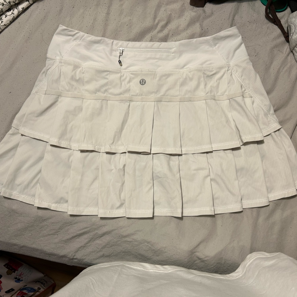 Lululemon Athletica White Tiered Skater Skirt